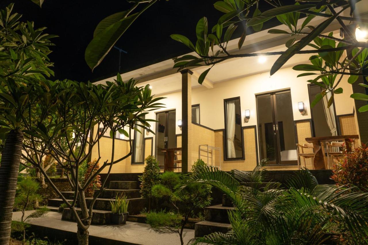 Arunika Cottage Batununggul Exterior photo